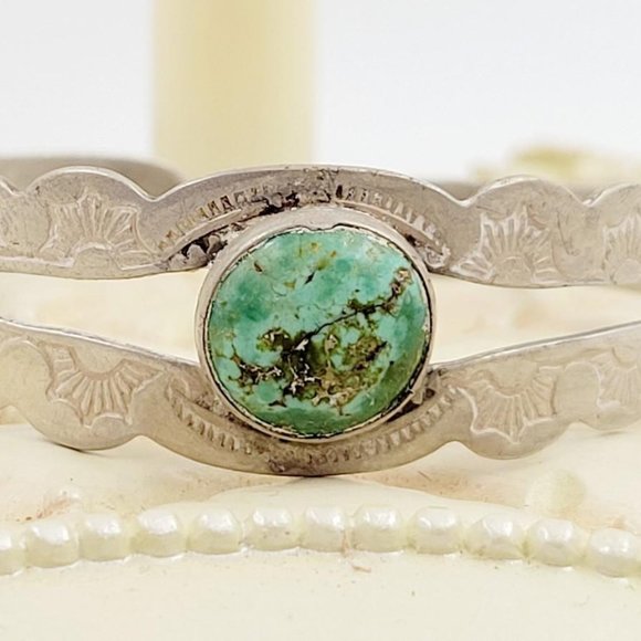 Vintage Turquoise Silver Bracelet, Harvey Era Cuff, Coin Silver Native American - Picture 4 of 5